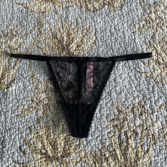 Victoria’s Secret Set - Picture 4 of 6